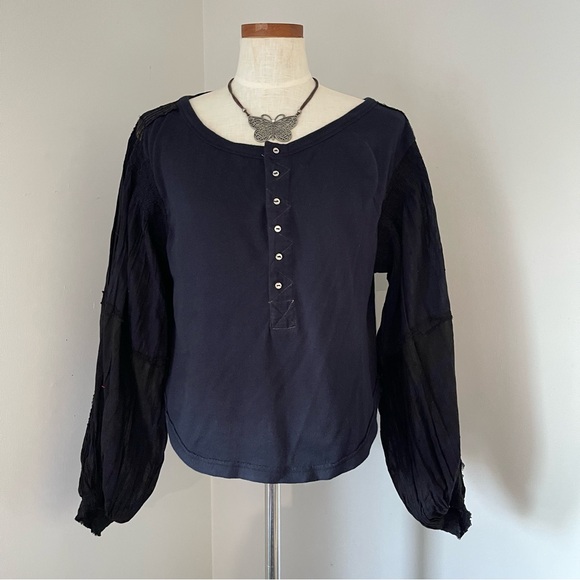 Free People Light Magic Henley in Deep Blue Size Small preowned - Picture 1 of 9